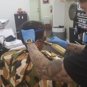 Meet your Posher, Barber